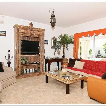 Mi Casa Su Casa * La Oliva